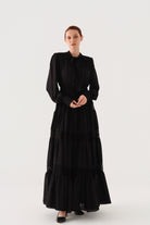Eteği Kat Kat Brodeli Krep ElbiSe Siyah