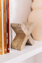 Pyra Ember - Kitap Tutucu