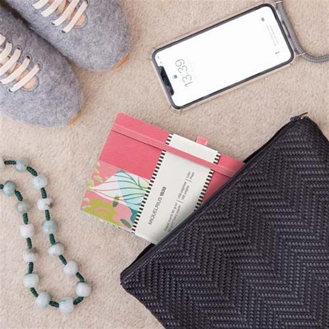 Miquelrius-Miquelrius Enjoy Floral 90 Gsm B6 çizgisiz Defter-Defter-3-Milagron.com