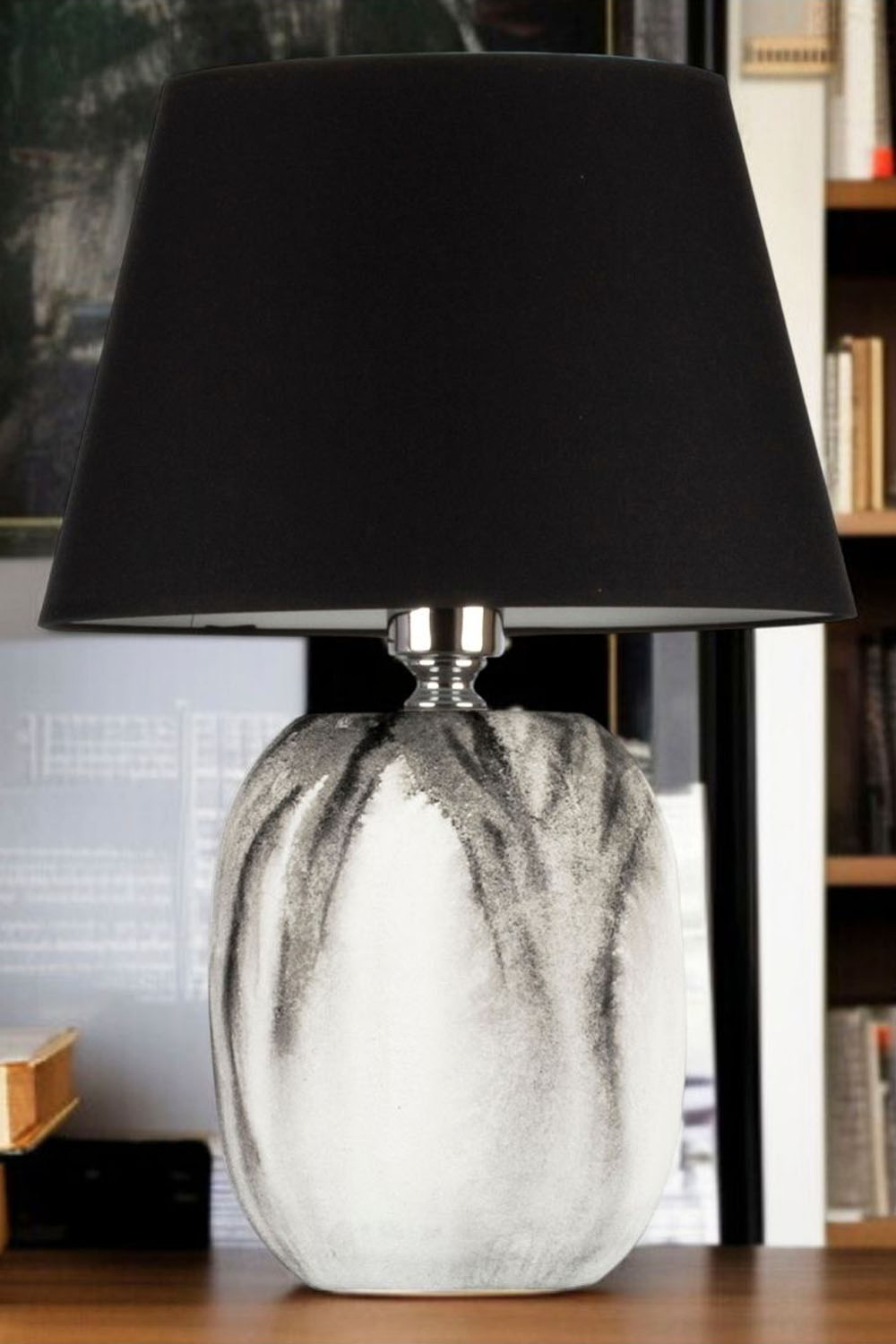 Moena Studio-Beyaz/Siyah Batik Desen Adrien Seramik Abajur - Siyah Başlık-Abajur-2-Milagron.com