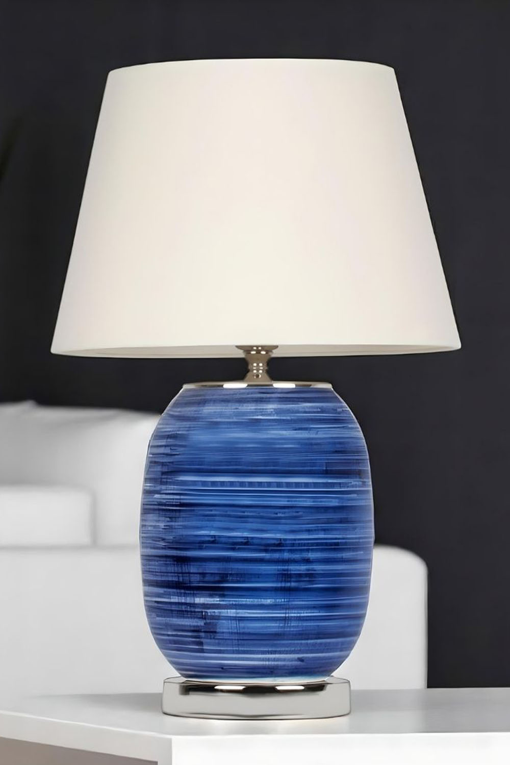 Moena Studio-Dekoratif Mavi Çizgili Haiti Seramik Abajur – Krem Başlık-Abajur-4-Milagron.com