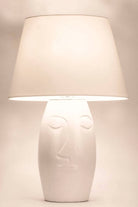 Moena Studio-El Yapımı Modern Barcelona Abajur – Krem Seramik Yüz Formlu, Krem Başlıklı Tasarım-Abajur-2-Milagron.com