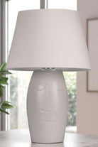 Moena Studio-El Yapımı Modern Barcelona Abajur – Krem Seramik Yüz Formlu, Krem Başlıklı Tasarım-Abajur-5-Milagron.com