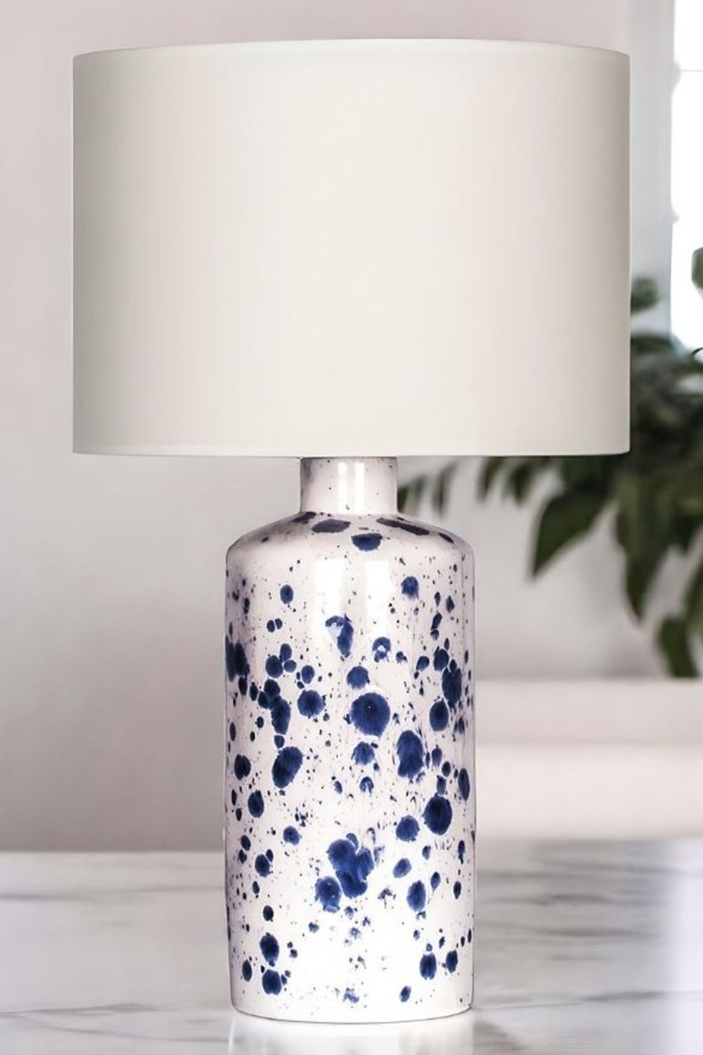 Moena Studio-Polka Seramik Abajur – Krem Şapkalı, El Yapımı Mavi Desenli Seramik Masa Lambası-Abajur-3-Milagron.com