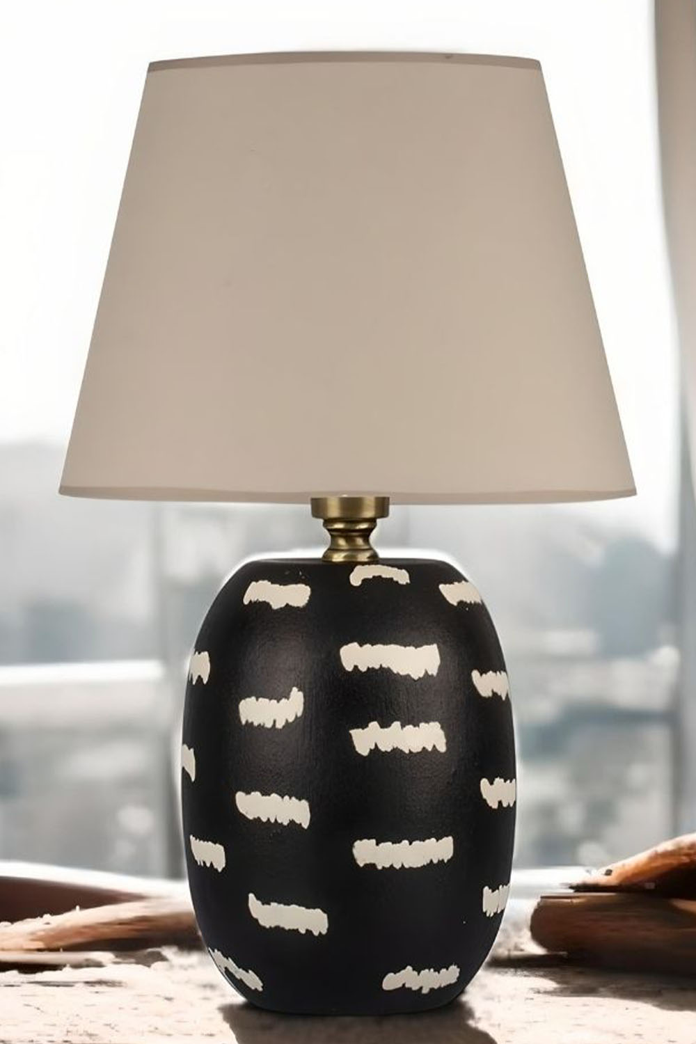 Moena Studio-Siyah Renk Dakota Seramik Abajur – Bej Başlık-Abajur-3-Milagron.com