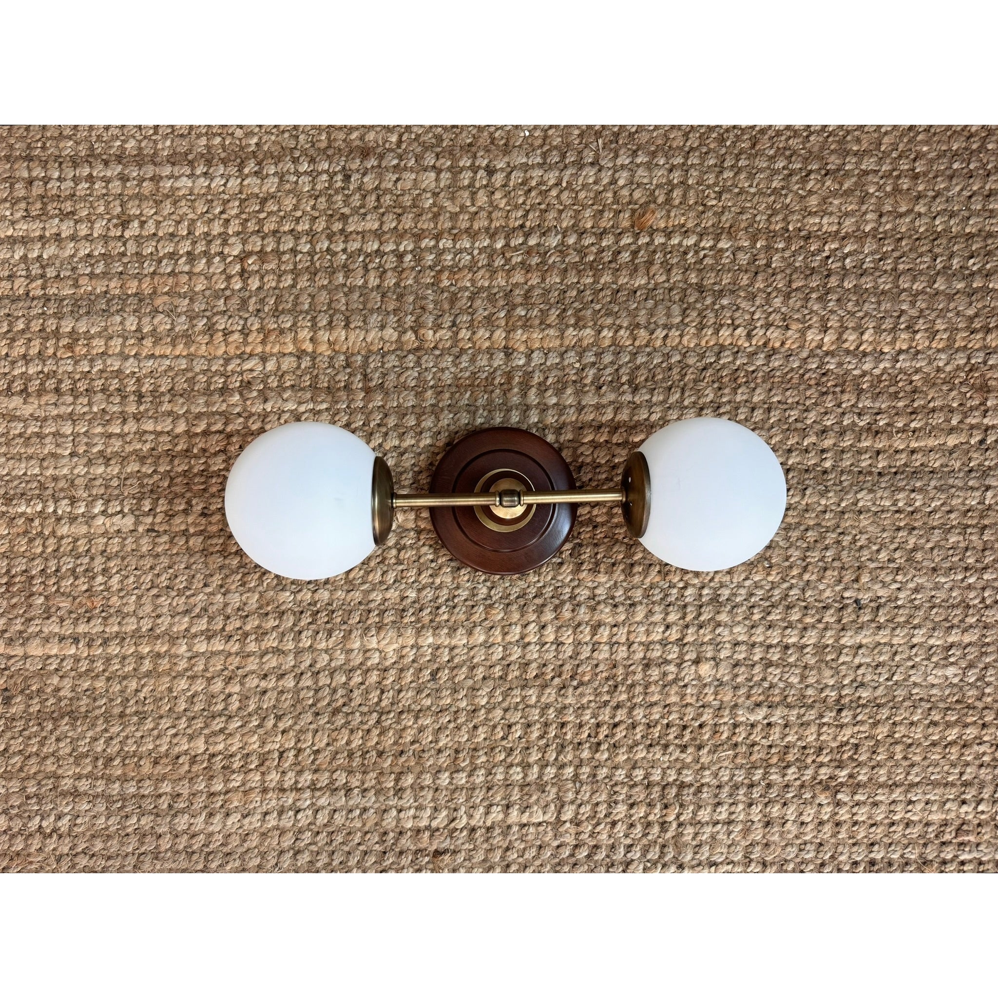 Danizetti Walnut Duvar Aydınlatması