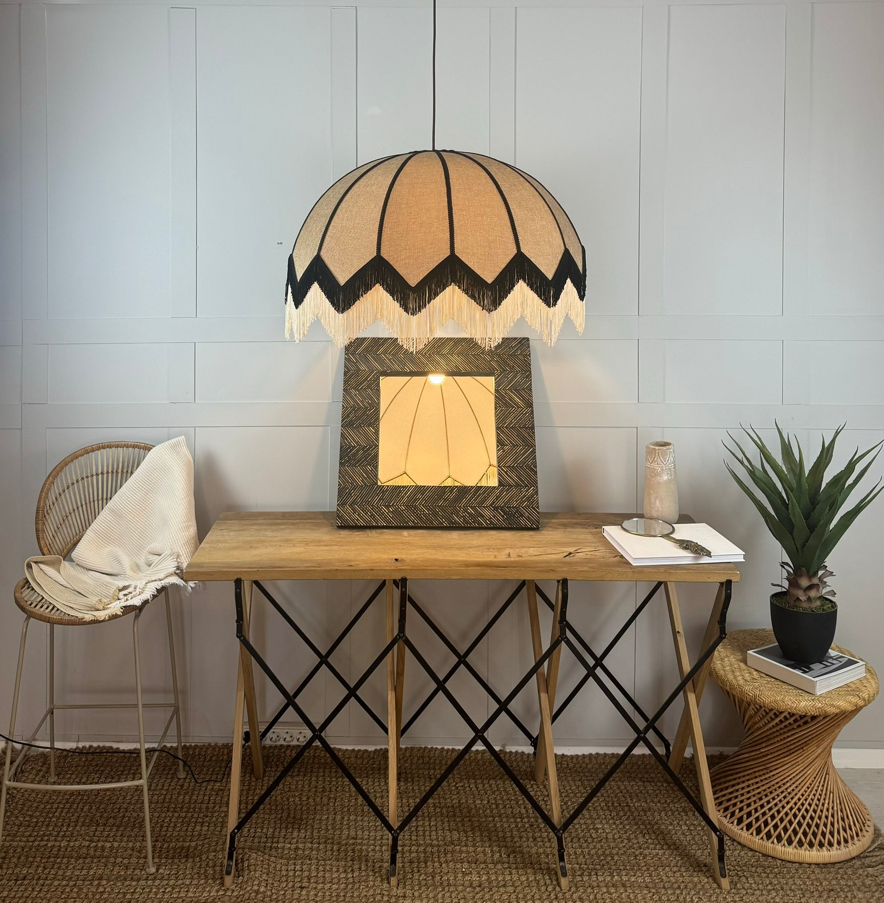 Motto Home Design-Lorenzo Şeritli Püsküllü Kumaş Avize-Avize-2-Milagron.com