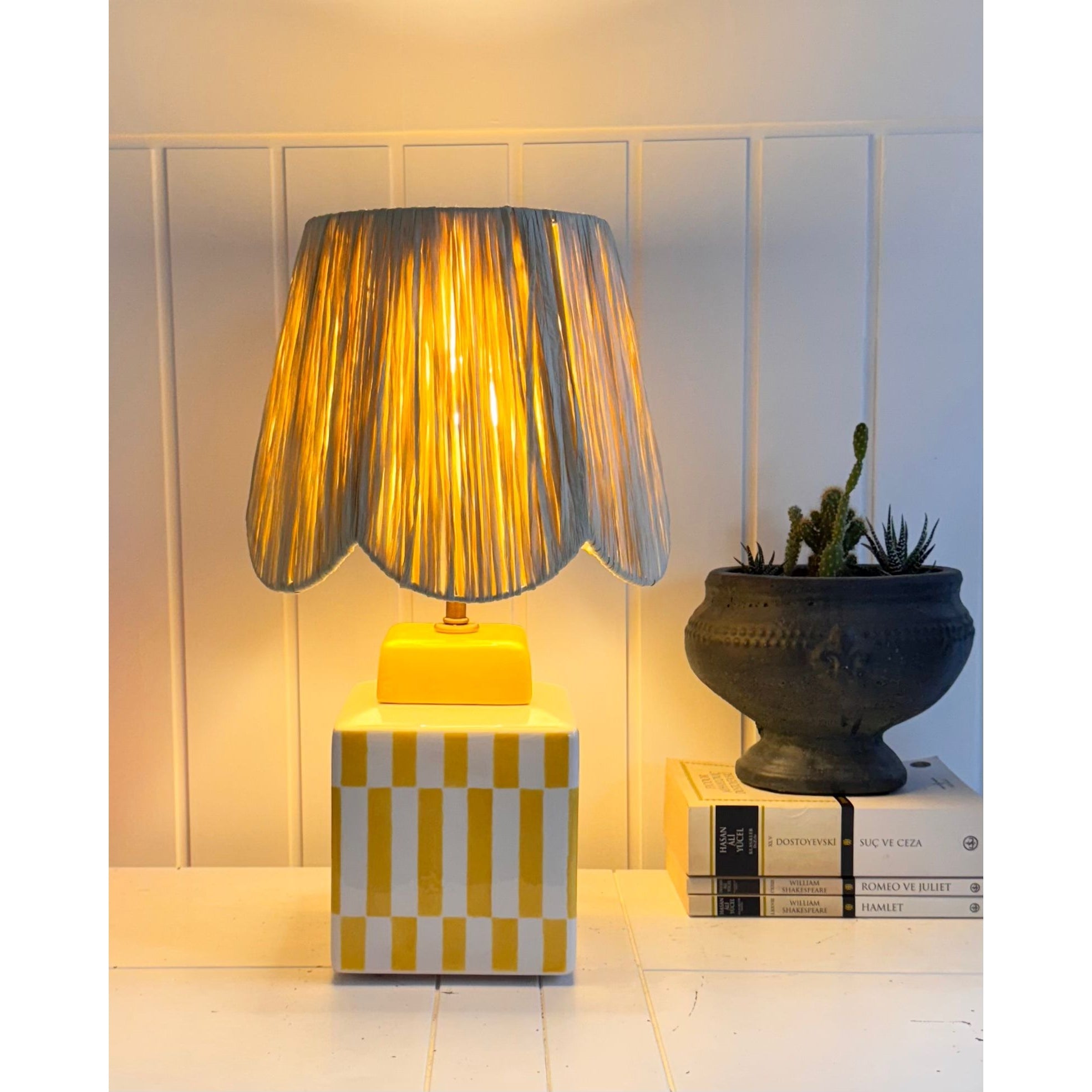 Pötikare El Yapımı Seramik Abajur