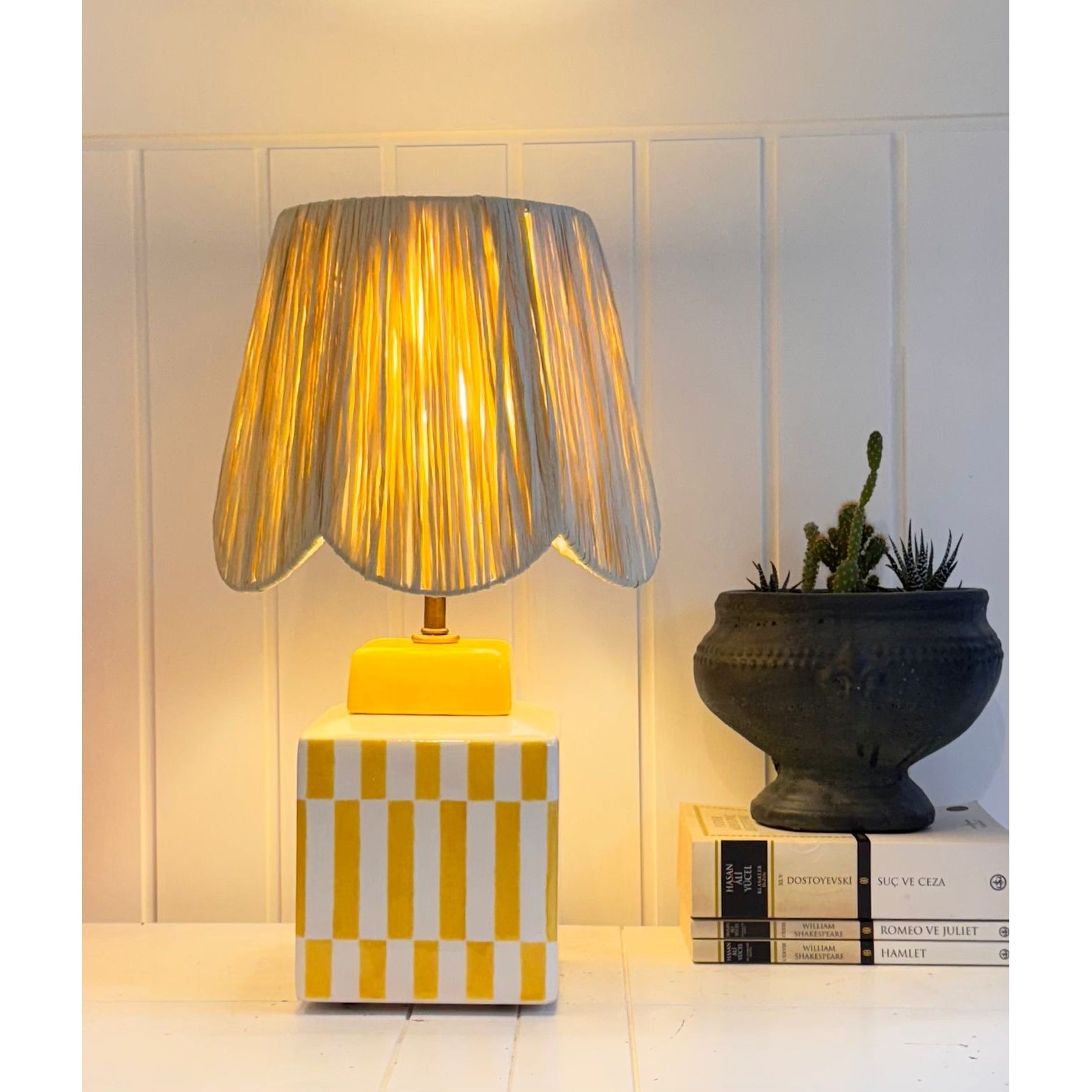 Pötikare El Yapımı Seramik Abajur