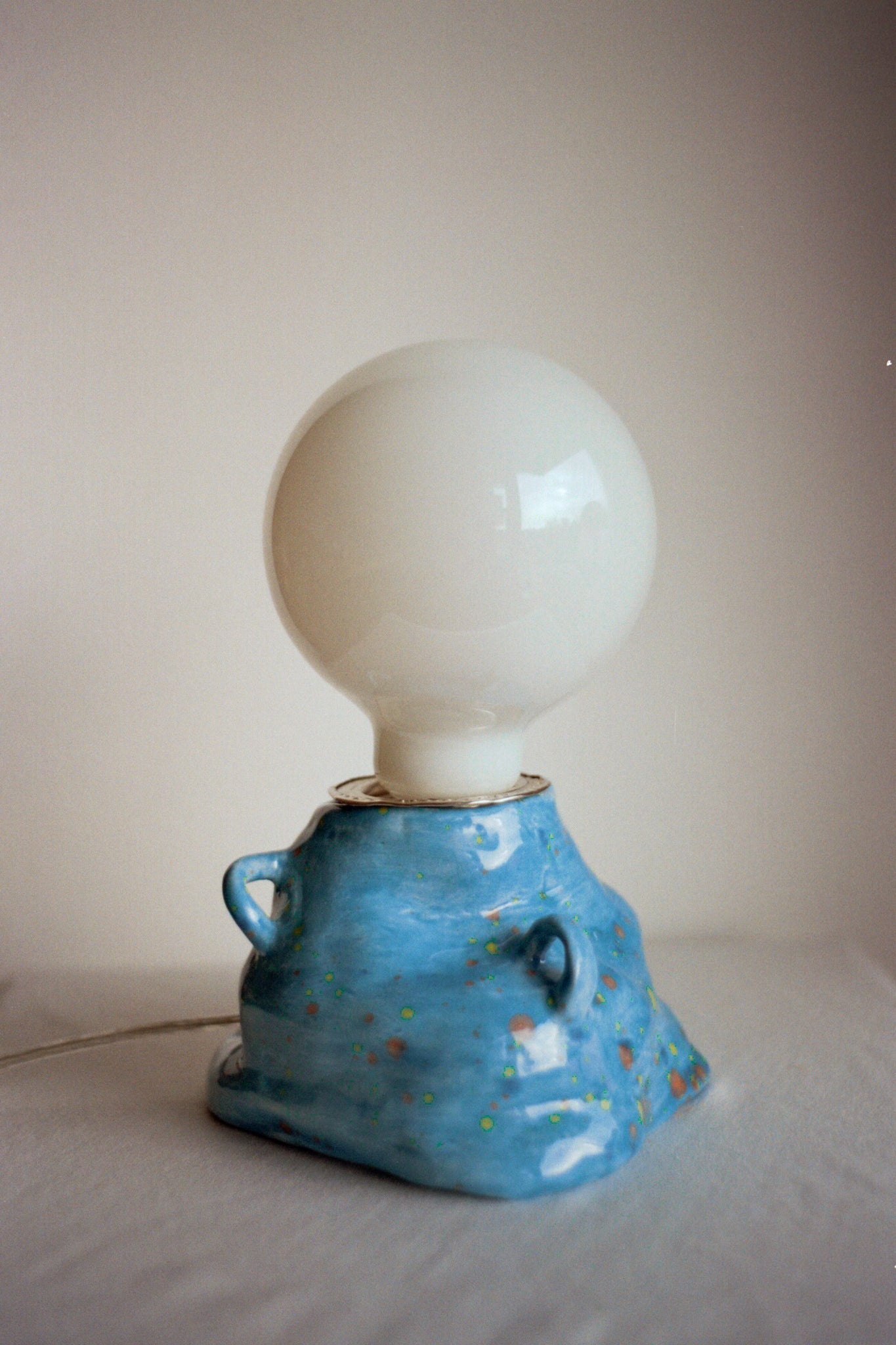 MUJJ-Table Lamp Blub-1-Milagron.com