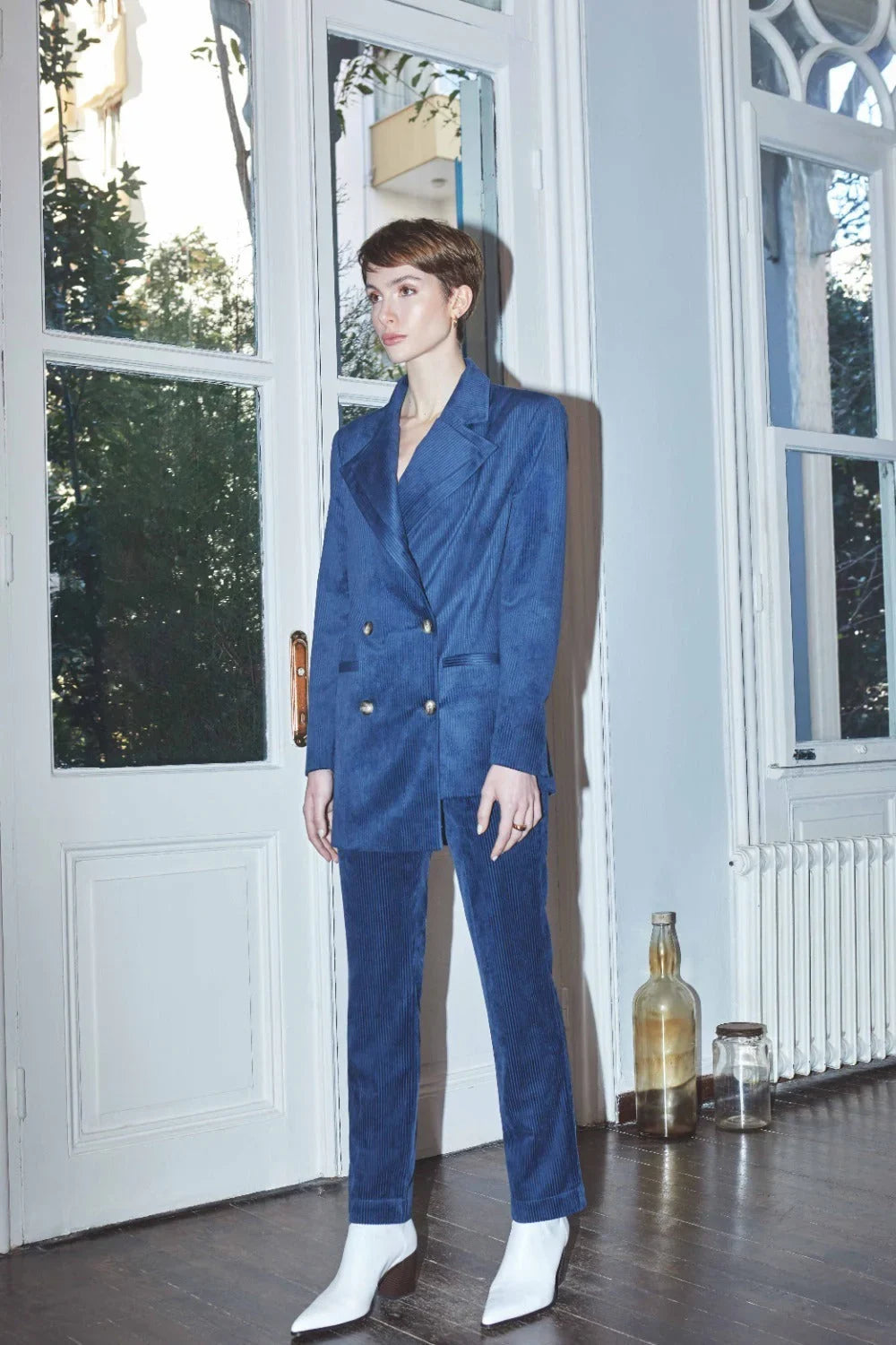 Nazlı Ceren-Bicolle Asimetrik Kadife Ceket Navy Blue-Ceket-3-Milagron.com