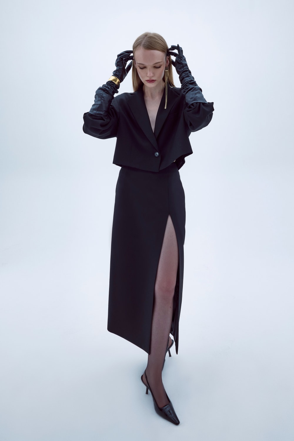 Nazlı Ceren-Boxy Siyah Kısa Ceket-Ceket-6-Milagron.com