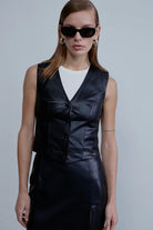 Nazlı Ceren-Brita Vegan Deri Yelek Noire-Yelek-3-Milagron.com