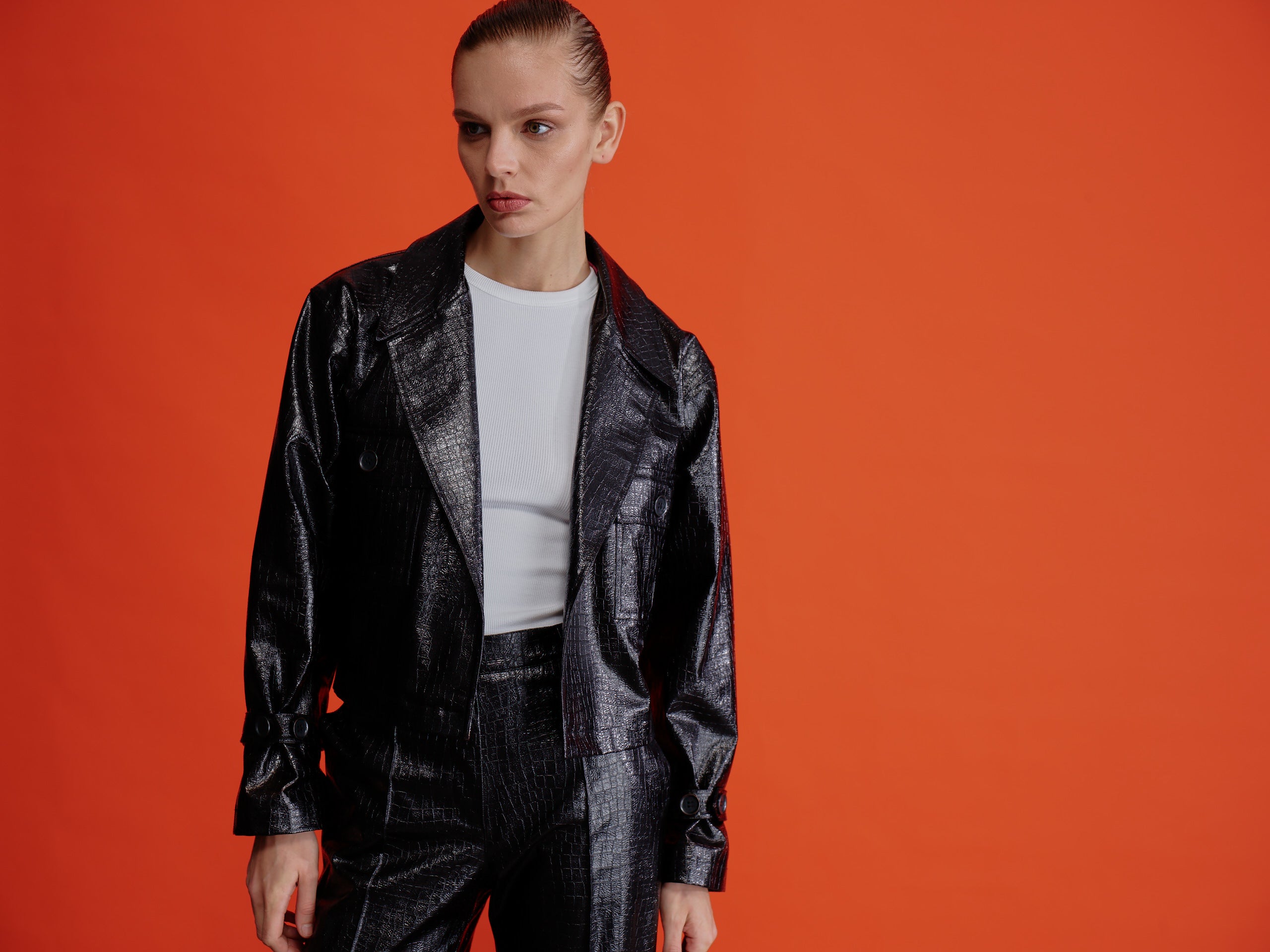 Nazlı Ceren-Callie Kroko Efektli Ceket-Ceket-3-Milagron.com