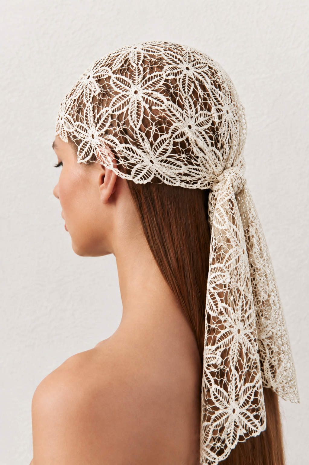Clea Kroşe Bandana