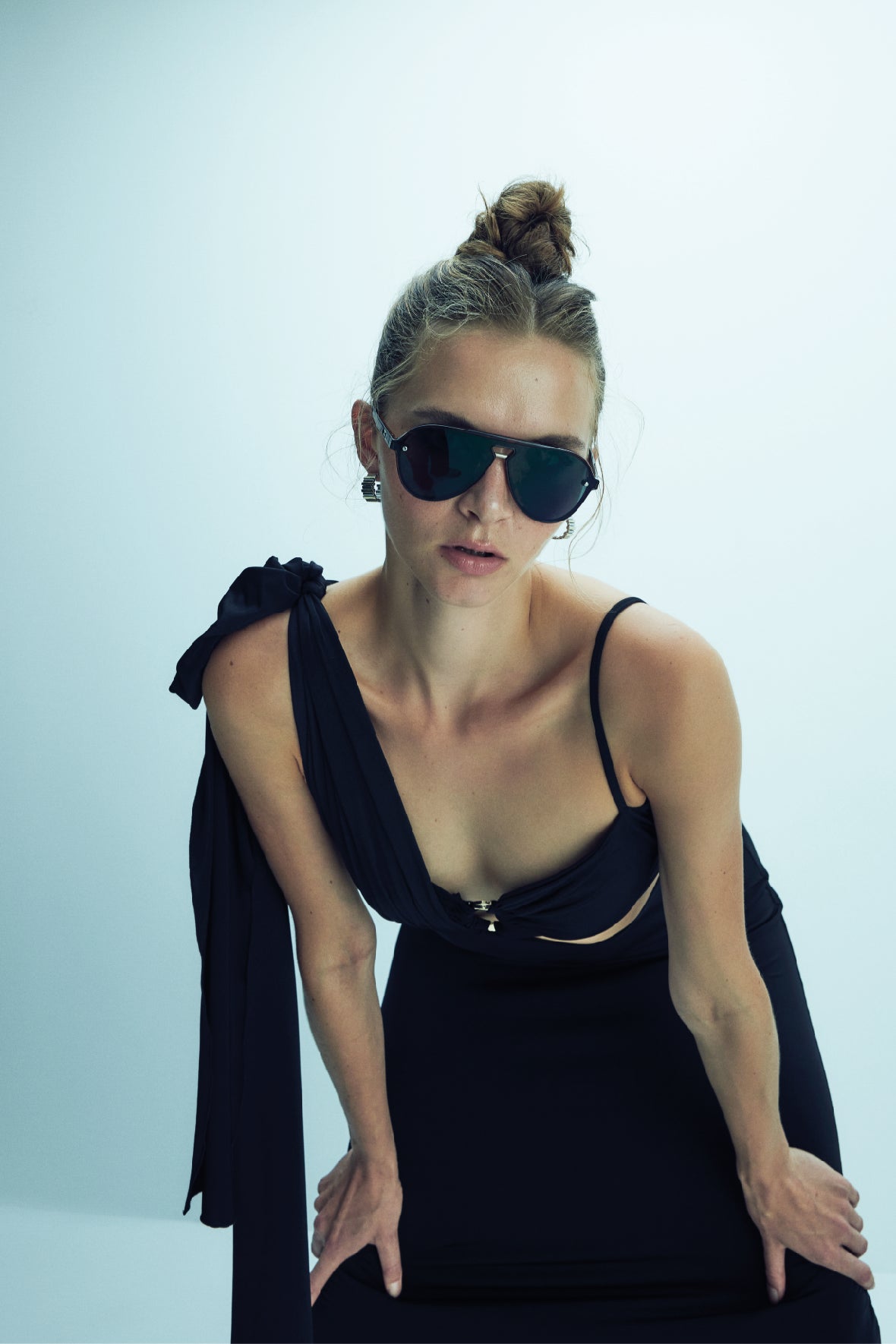 Nazlı Ceren-Grace Jarse Asimetrik Uzun Elbise Black-Elbise-7-Milagron.com