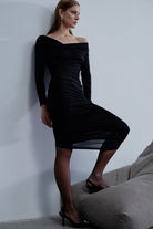 Nazlı Ceren-Jilou Drapeli Jarse Midi Elbise Noire-Elbise-3-Milagron.com