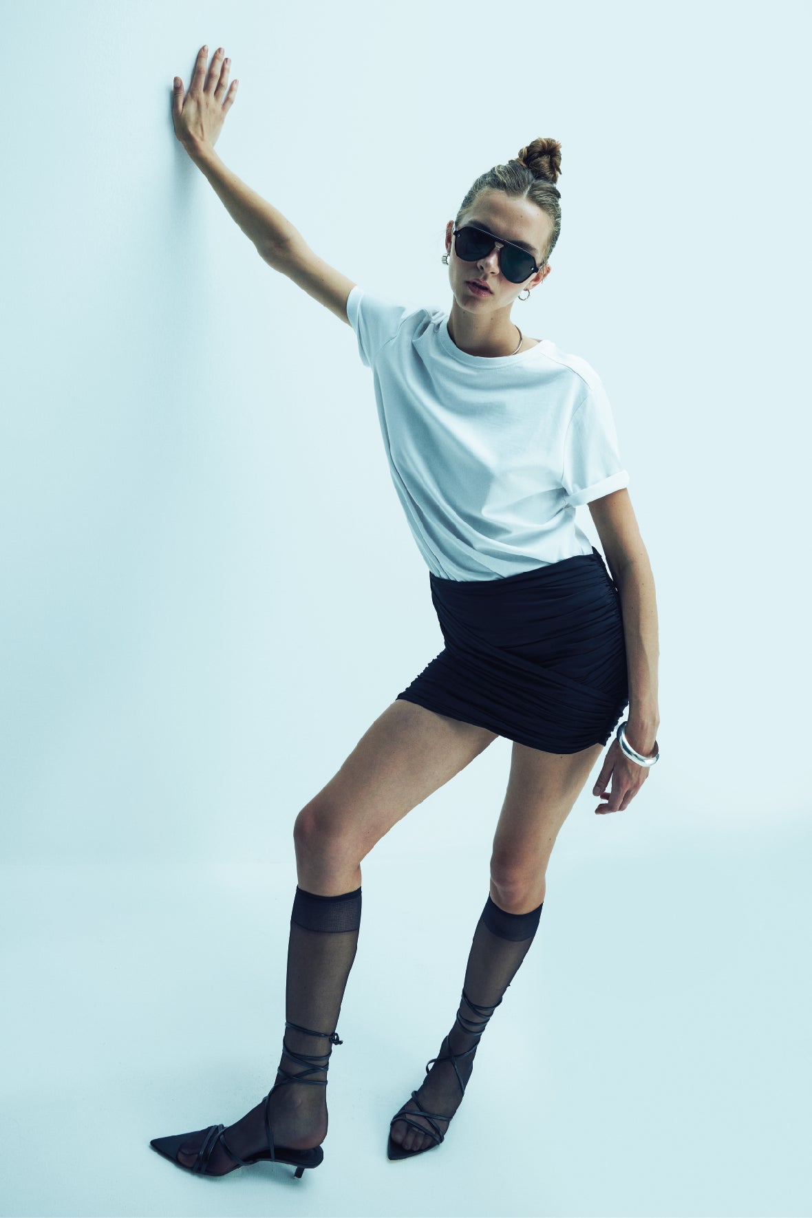 Nazlı Ceren-Micha Mini Asimetrik Jarse Etek Black-Etek-3-Milagron.com