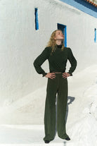 Nazlı Ceren-Orvell Bluz Haki-Bluz-3-Milagron.com