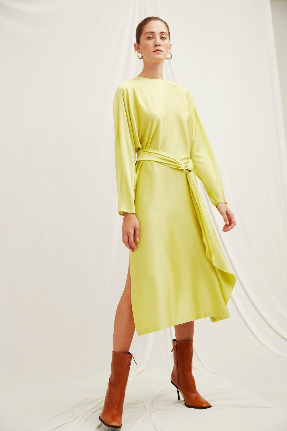 Nazlı Ceren-Ramel Saten Elbise Lime-Elbise-2-Milagron.com