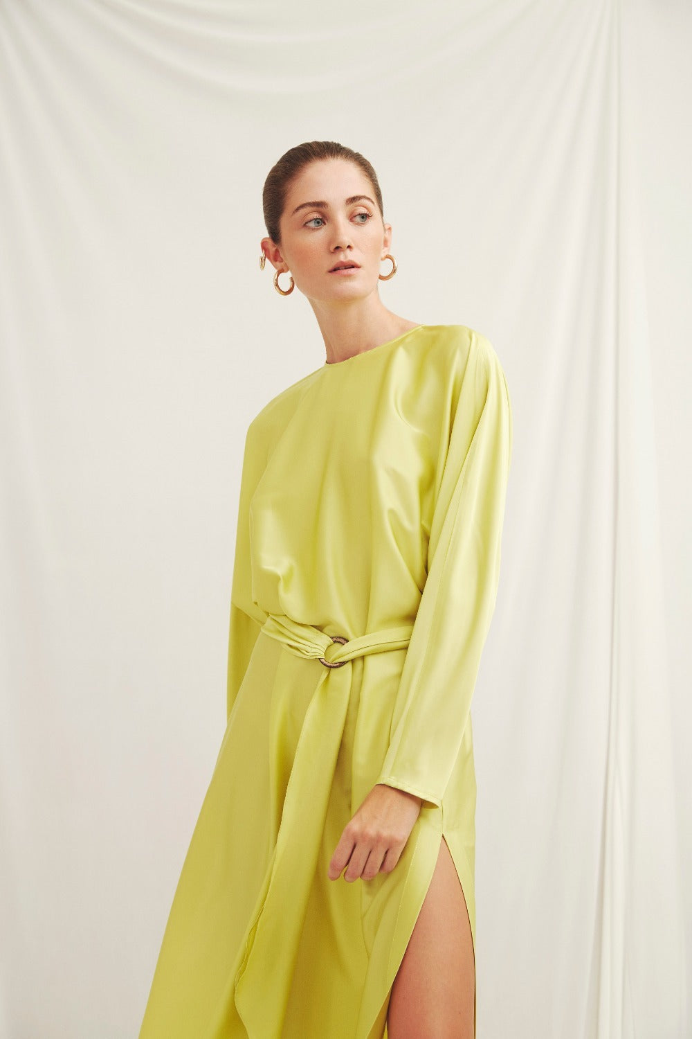 Nazlı Ceren-Ramel Saten Elbise Lime-Elbise-4-Milagron.com