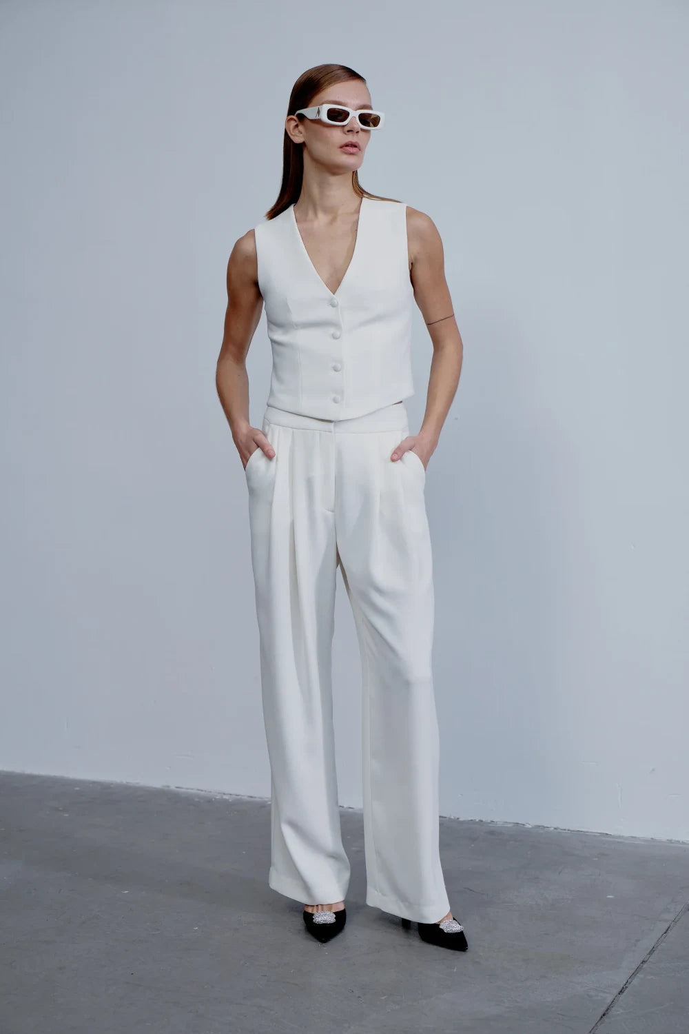 Nazlı Ceren-Tina Krep Pantolon Blanche-Kumaş Pantolon-1-Milagron.com