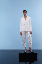 Nilgün Mirza-Orki̇de Kesi̇m Dokulu Pantolon-Pantolon-1-Milagron.com