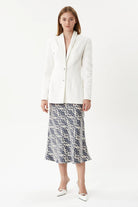 Nilgün Mirza-Vücuda Oturan Taşlı Tek Düğmeli Kapama Fitilli Kadife Blazer Ceket-Ceket-3-Milagron.com