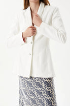 Nilgün Mirza-Vücuda Oturan Taşlı Tek Düğmeli Kapama Fitilli Kadife Blazer Ceket-Ceket-5-Milagron.com