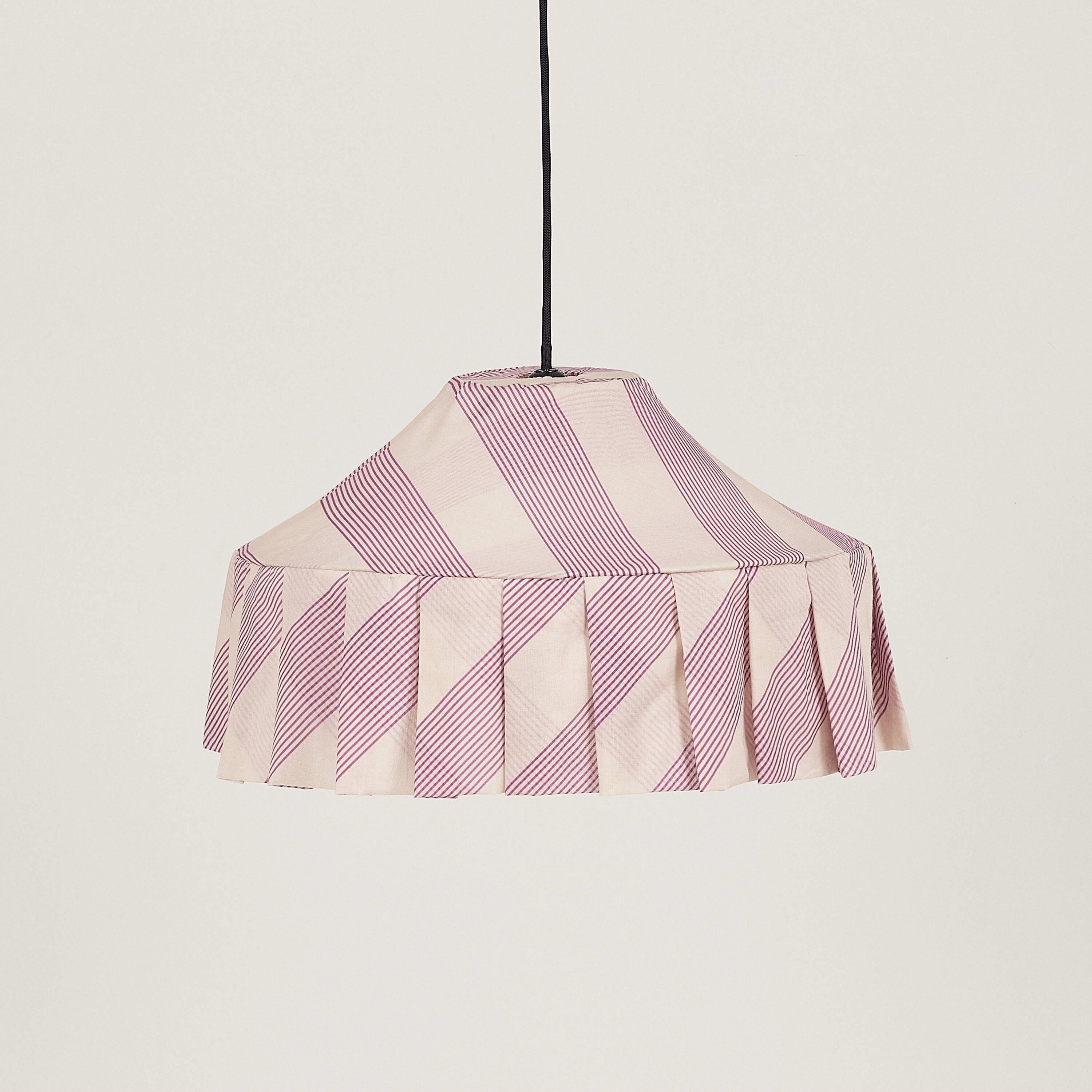 Nobodioz Nicole Aydınlatma Şapkası, 50Cm Çap, Lilac Diagonal Stripe