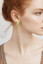 Nuir-Aristo Üçgen 925 Ayar Gümüş Üzeri 14 Ayar Altın Kaplama Kadın Küpe-Küpe-2-Milagron.com