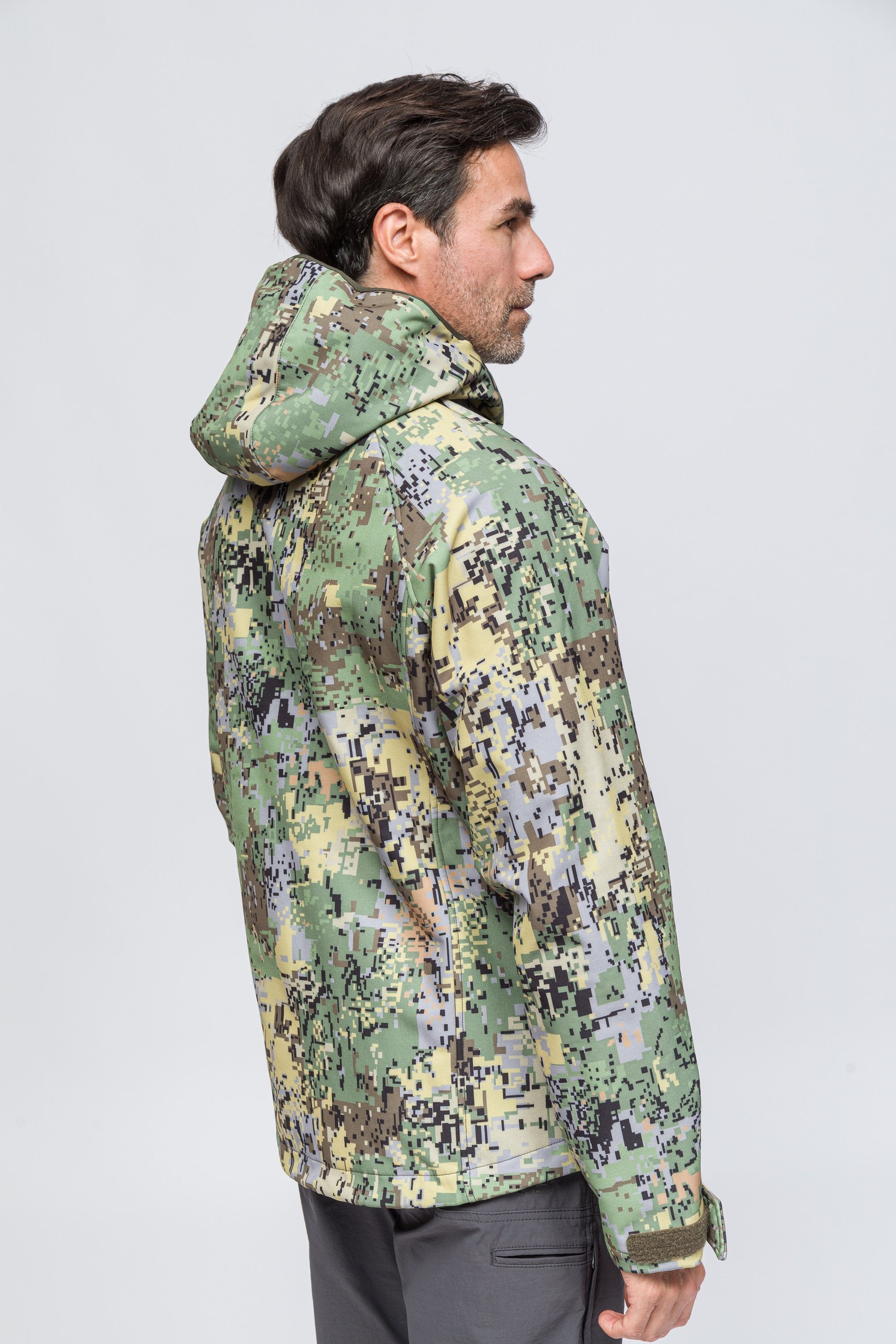 Softshell Rüzgar Ve Suya Dayanıklı Mont - Camo Yeşil