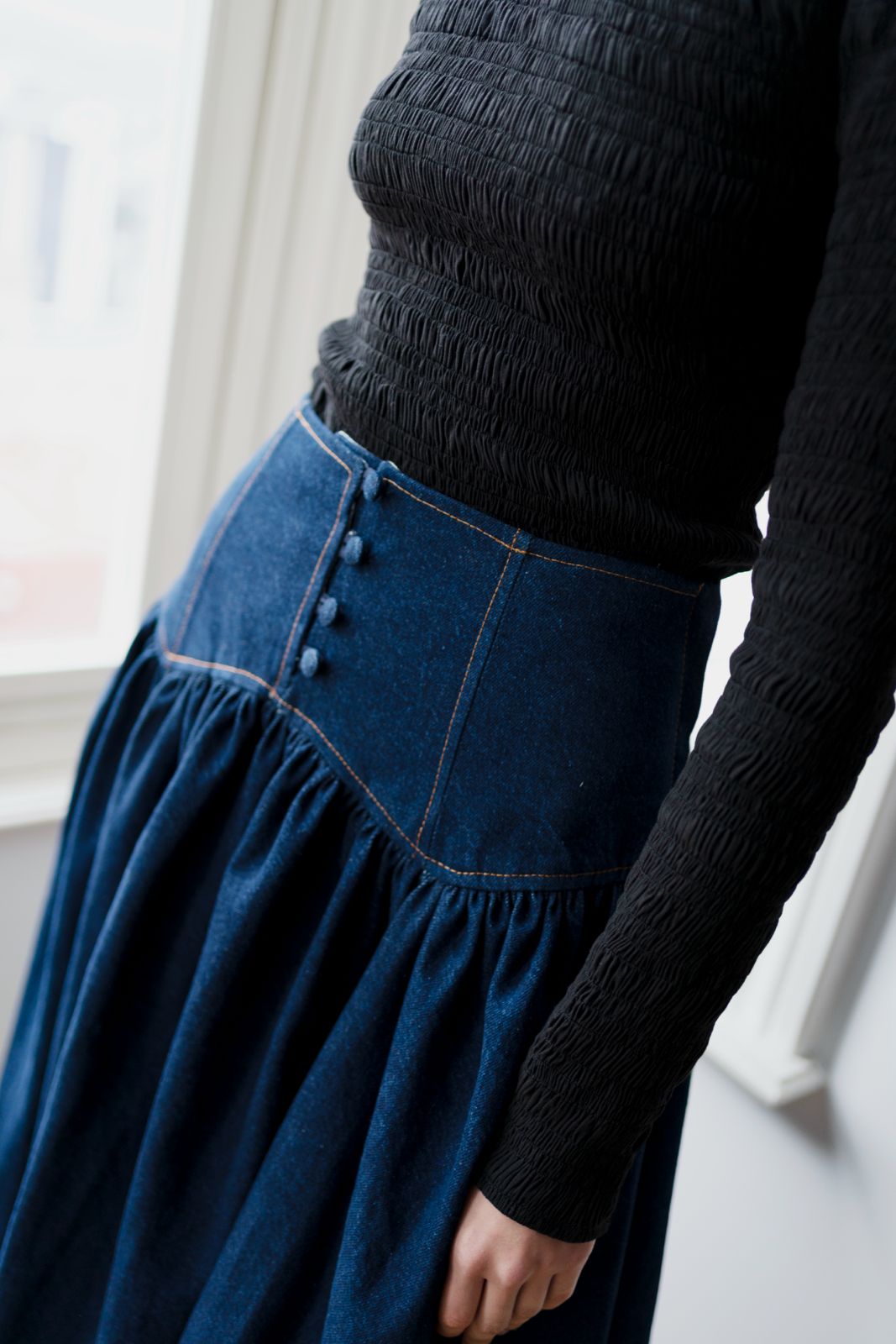 Oh Seven Days-Danielle Skirt Dark Denim-4-Milagron.com