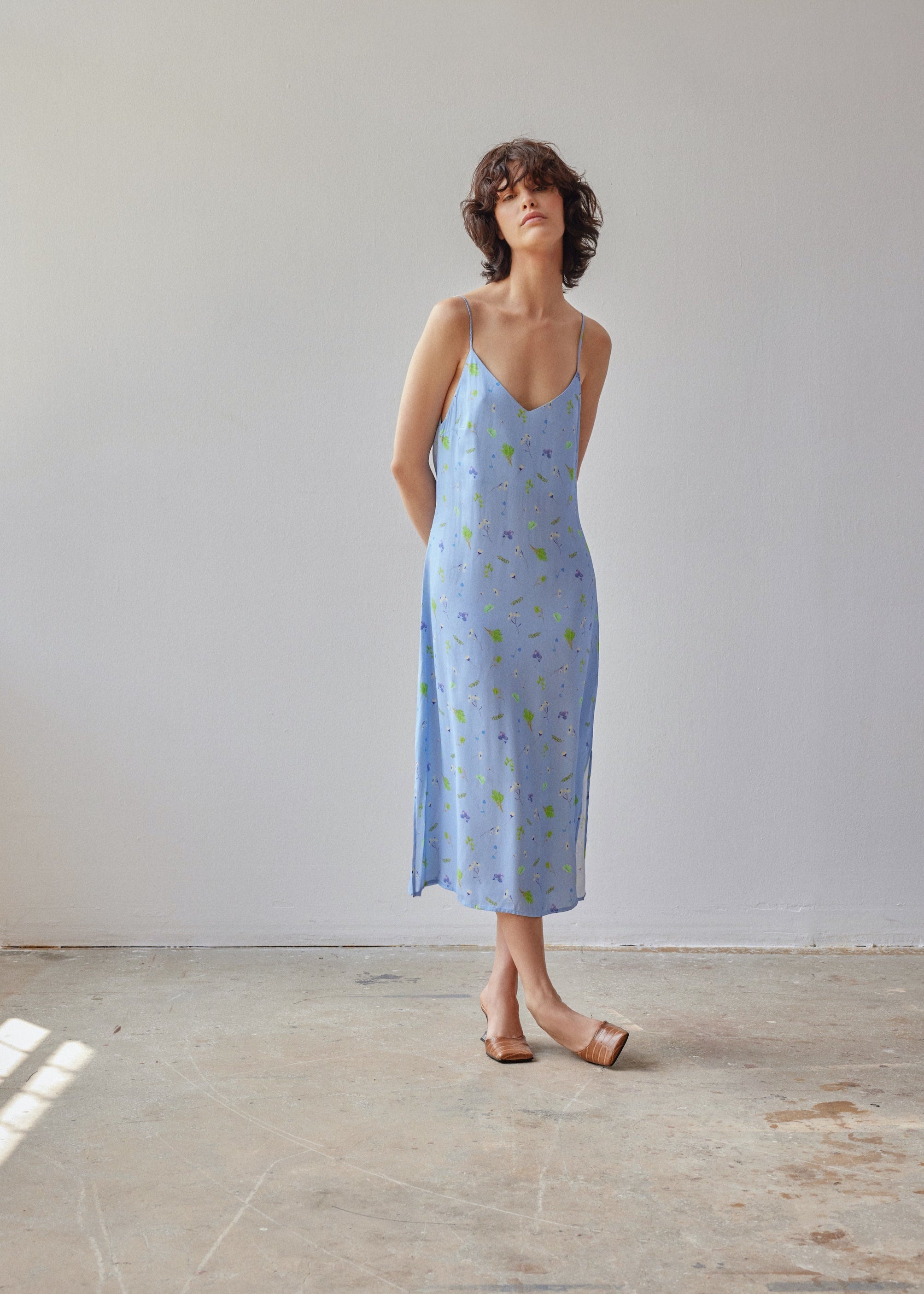 Oh Seven Days-Lisbon Dress Blue Floral-1-Milagron.com
