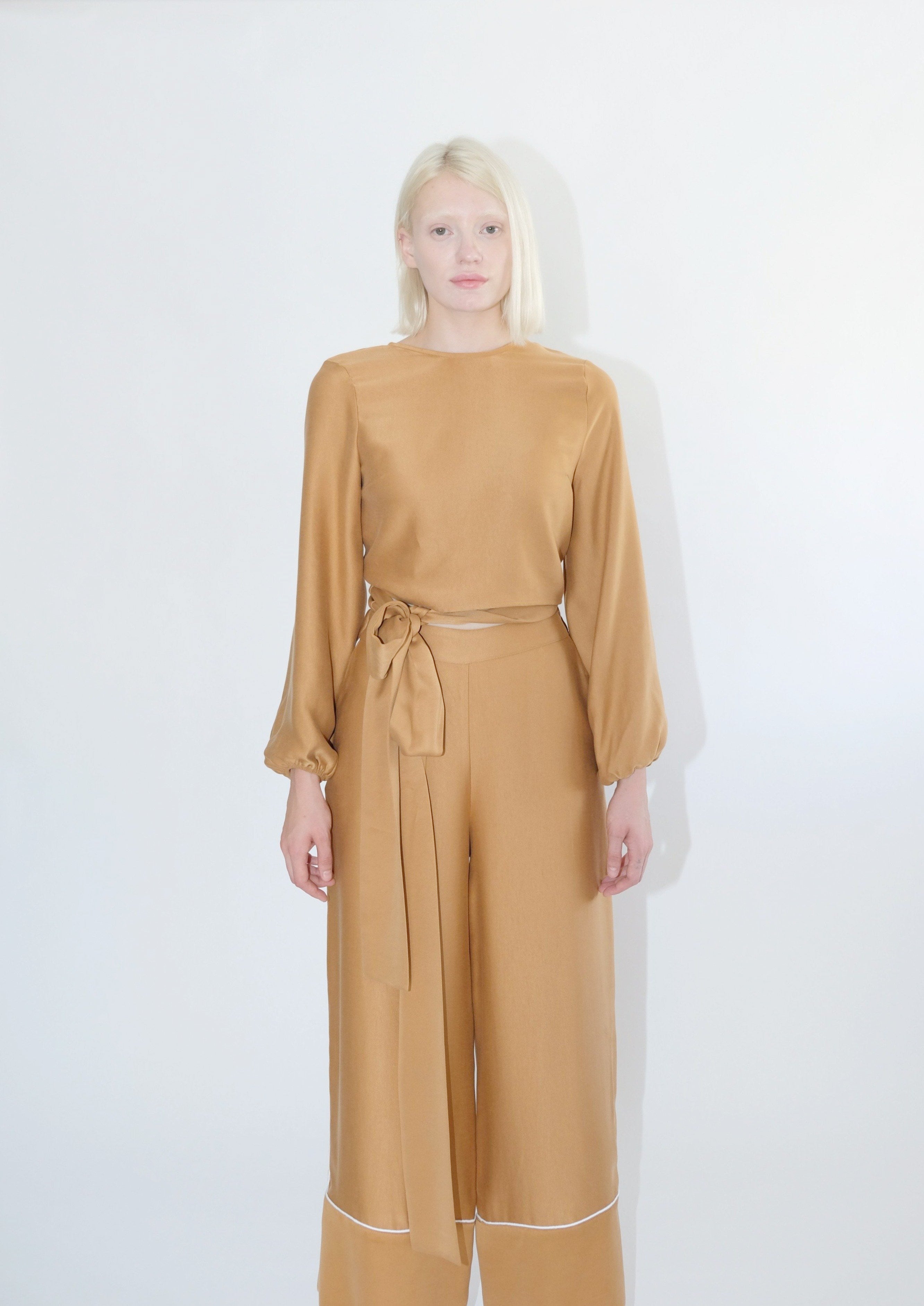 Oh Seven Days-Reese Reversible Blouse-5-Milagron.com