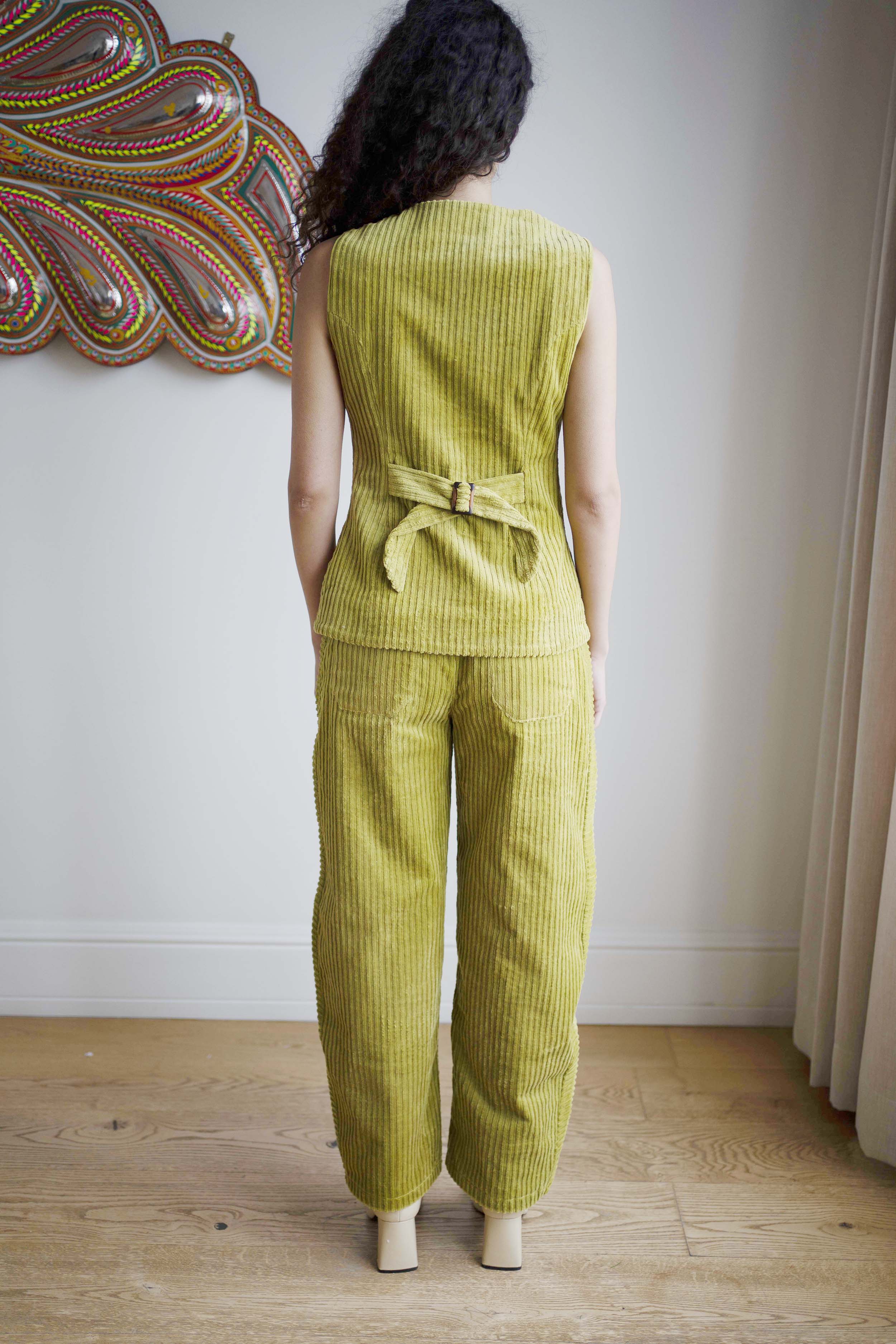 Oh Seven Days-Sample Wyatt Waistcoat Olive Green-4-Milagron.com