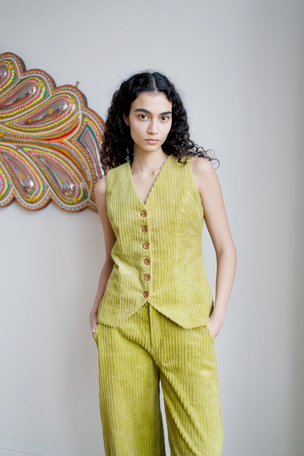 Oh Seven Days-Sample Wyatt Waistcoat Olive Green-8-Milagron.com