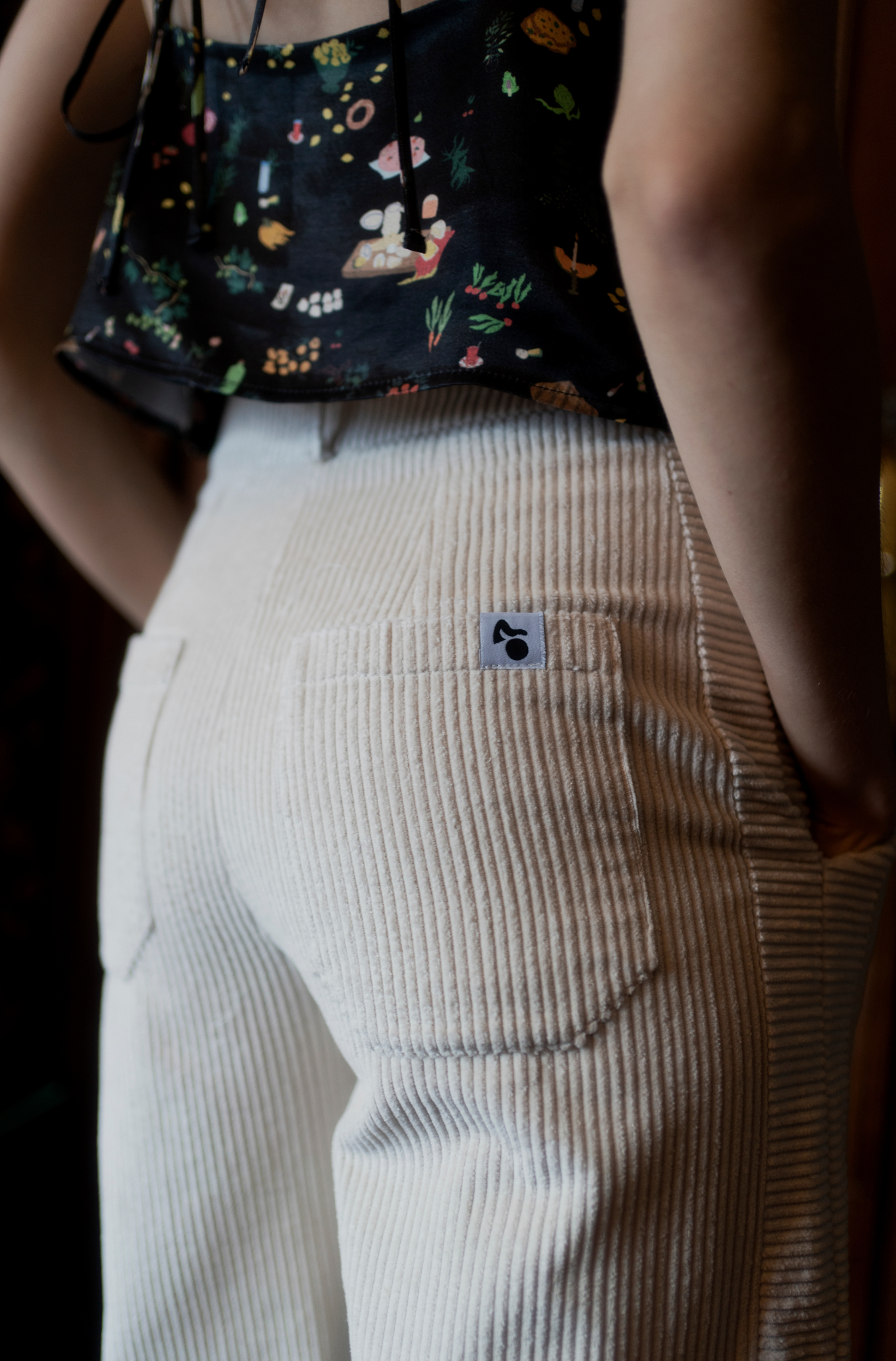 Oh Seven Days-Side Kick Trousers Off White-Bottoms-4-Milagron.com