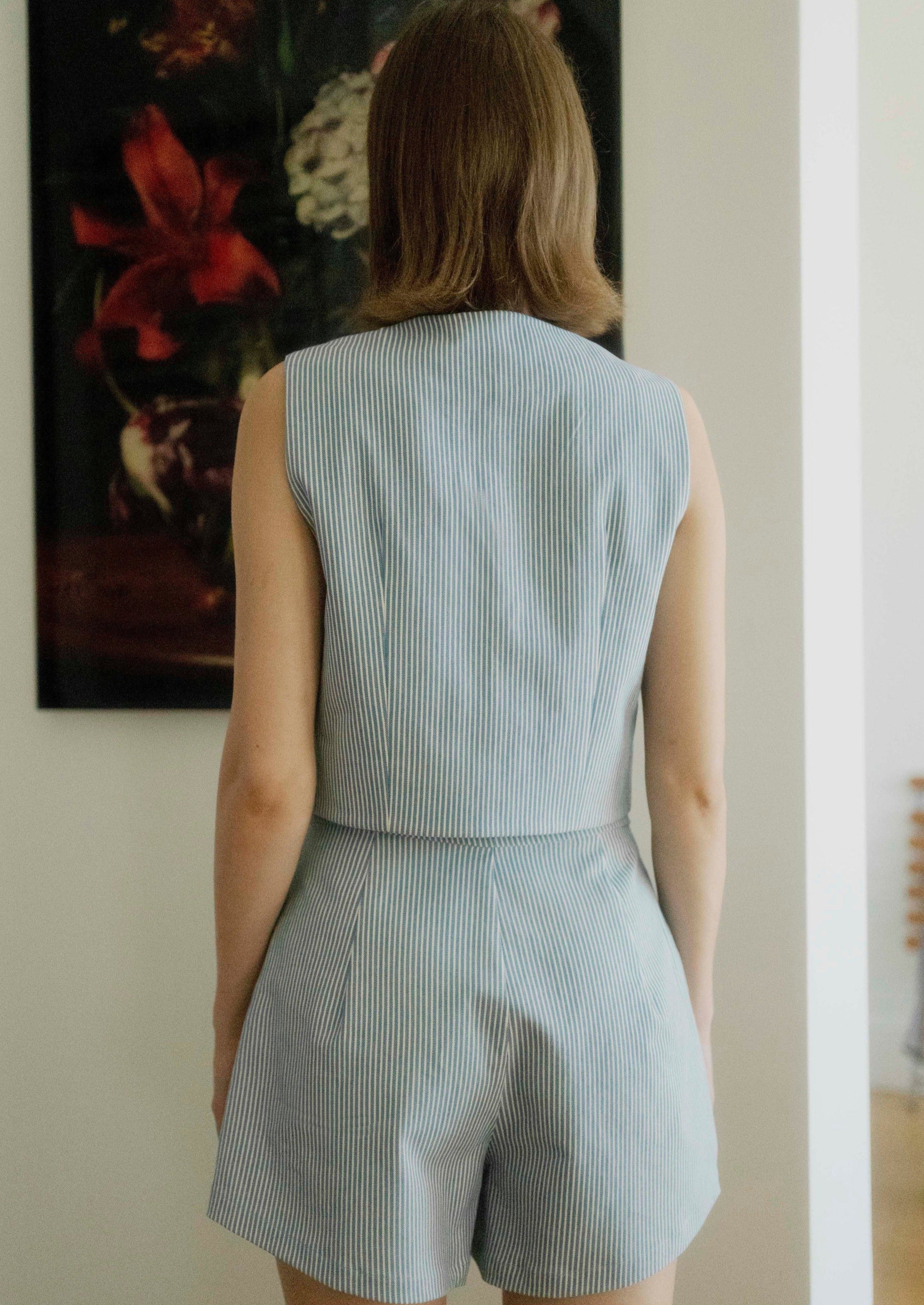 Oh Seven Days-Wyatt Waistcoat-Tops-3-Milagron.com