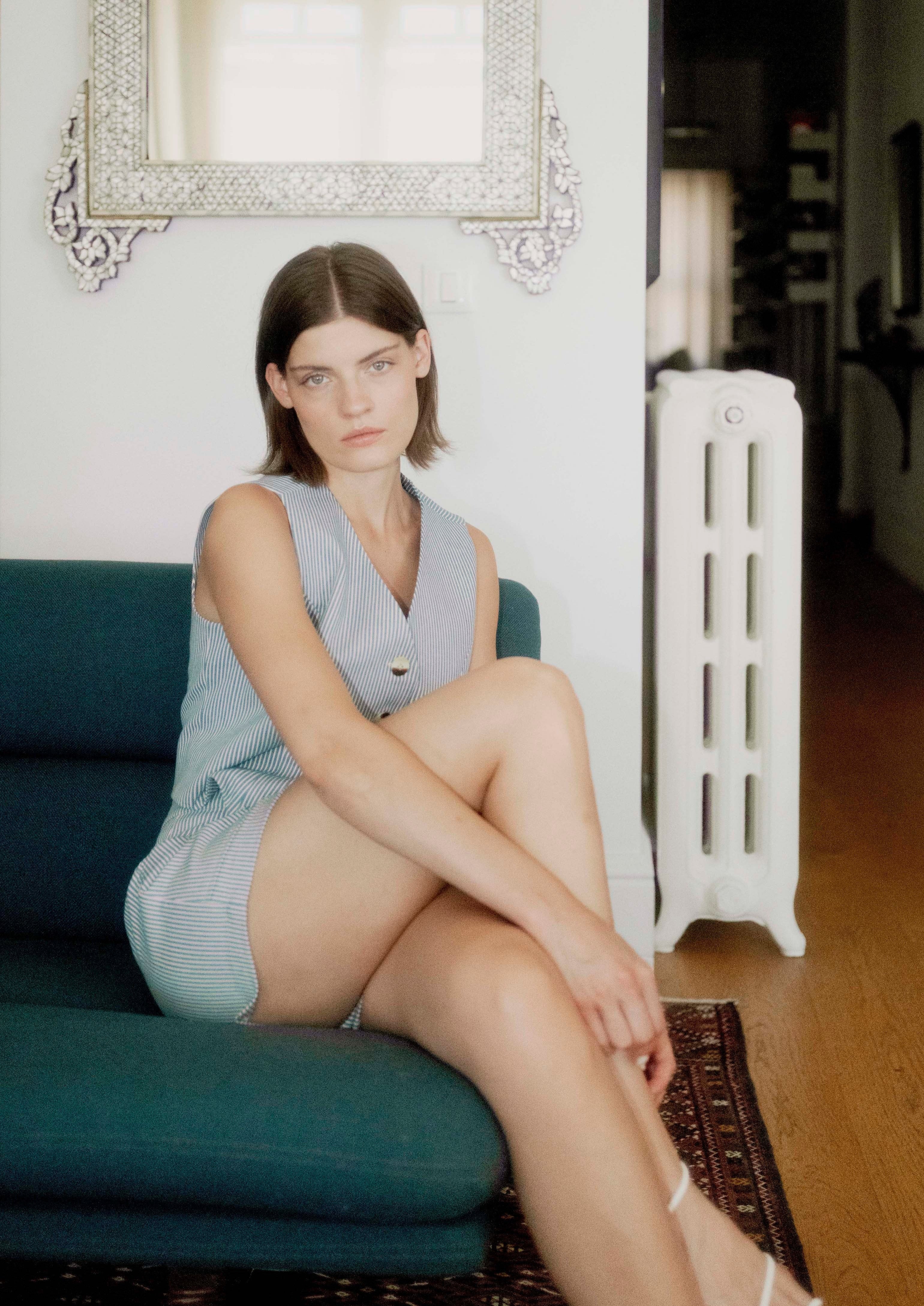 Oh Seven Days-Wyatt Waistcoat-Tops-4-Milagron.com