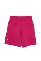 One Of Us-Agnes Shows Off Uzun Şort-Şort-3-Milagron.com