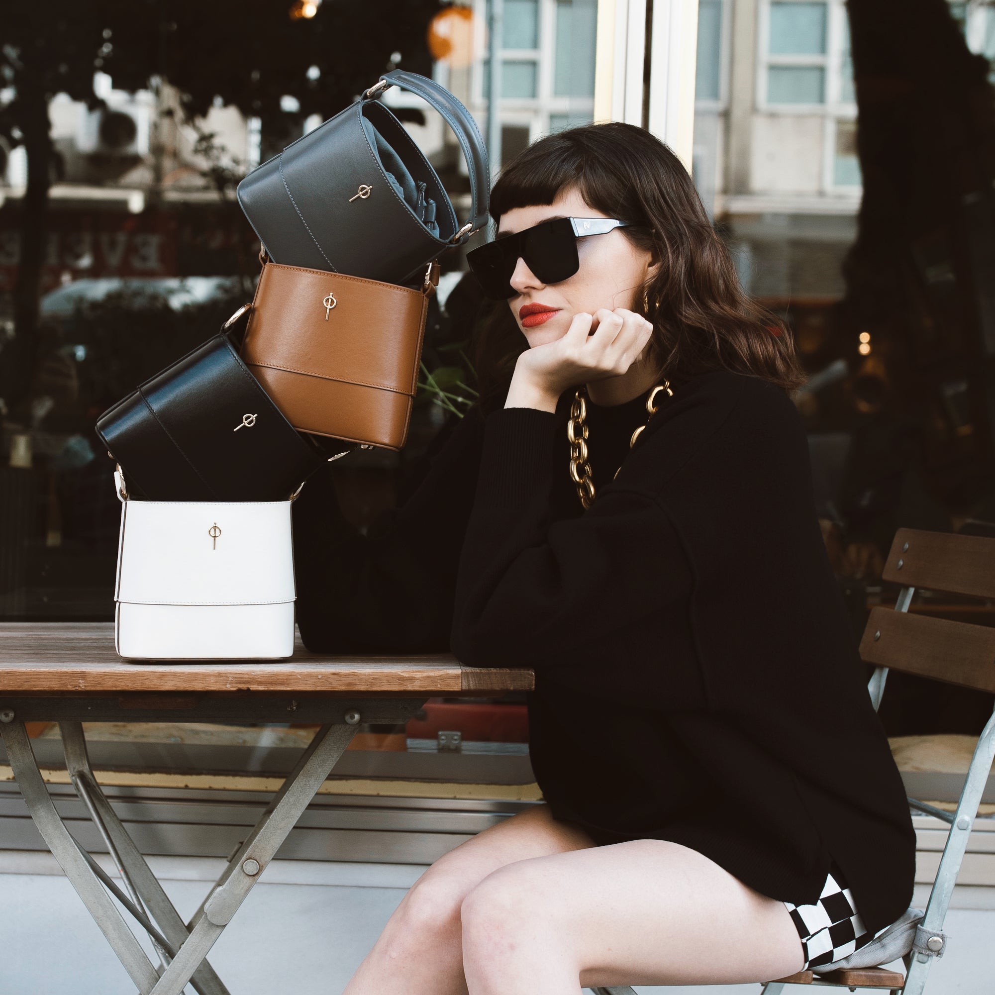 Otrera-SORUNLU - Noa Tan-Omuz Çantası-4-Milagron.com