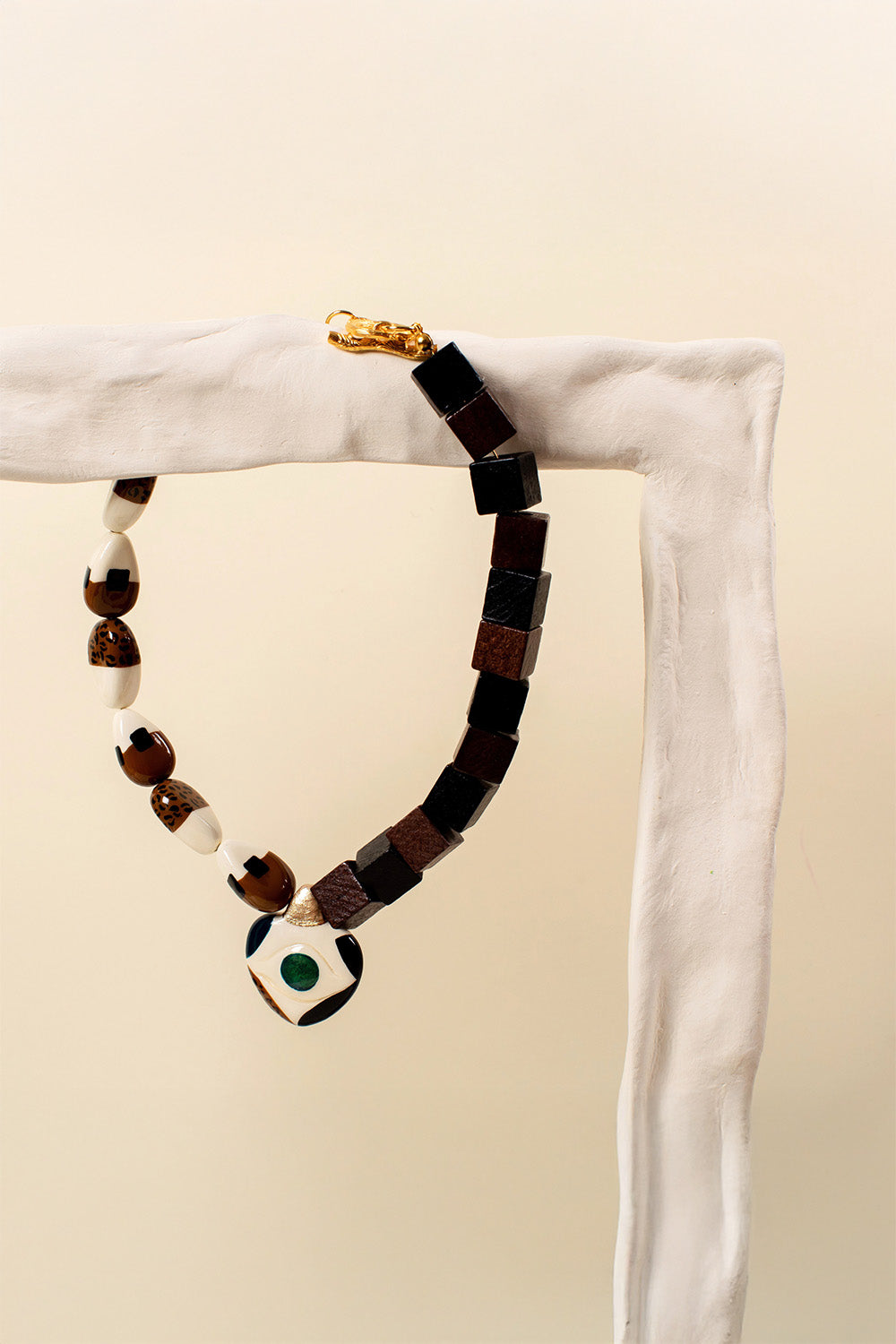 Paanui-Nazar Mocha Mousse-Kolye-1-Milagron.com