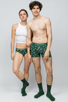 Paul Kenzie-Beary Christmas Couple-2-Milagron.com