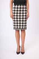 Peraluna-Diana Pötikare Kadın Diz Üstü Triko Etek Siyah/Ekru-Etek-6-Milagron.com