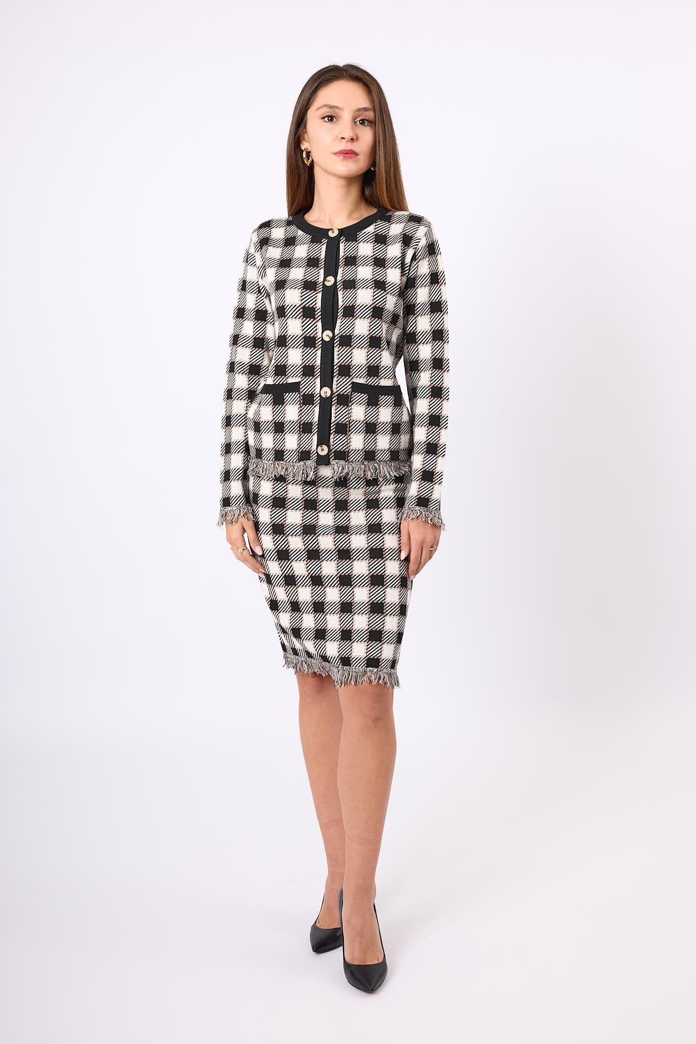 Peraluna-Diana Pötikare Kadın Diz Üstü Triko Etek Siyah/Ekru-Etek-7-Milagron.com