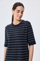 Peraluna-Faye Çizgi Detaylı Mini Yazlık Triko Elbise Si̇yah / Beyaz Çi̇zgi̇li̇-Elbise-6-Milagron.com