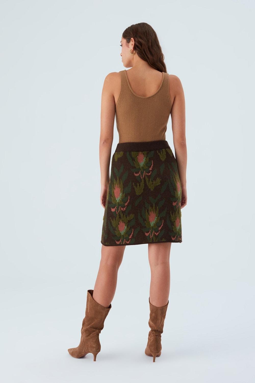 Peraluna-Fiori Skirt Çiçek Desenli Diz Hizası Kadın Triko Etek-Etek-7-Milagron.com