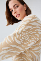 Peraluna-Gül Desenli Jakarlı Bol Kesim Kadın Triko Tunik-Kazak & Triko-10-Milagron.com