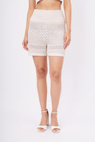 Peraluna-Iris Short Ajur Örgü Beli Lastikli Rahat Kesim Kadın Triko Şort Ekru-Şort-2-Milagron.com